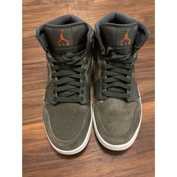 Sequoia Olive Air Jordan Size 8.5 - Picture 3 of 9